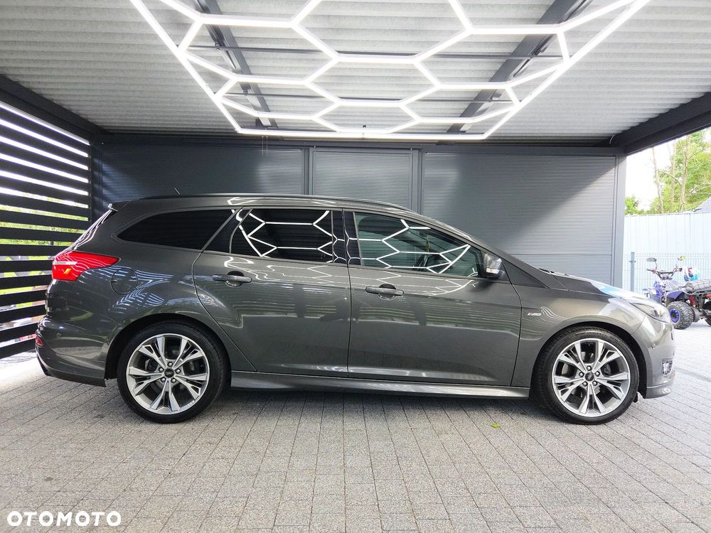 Ford Focus - 13