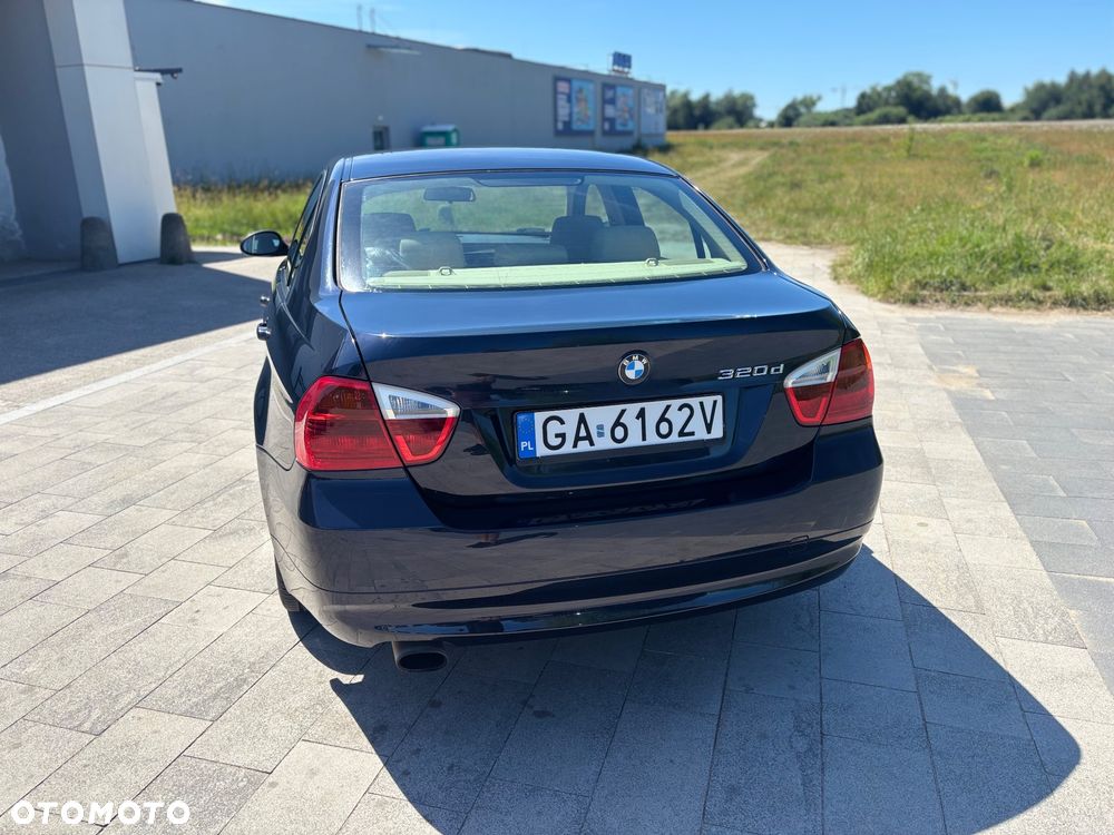 BMW Seria 3 320d DPF - 4
