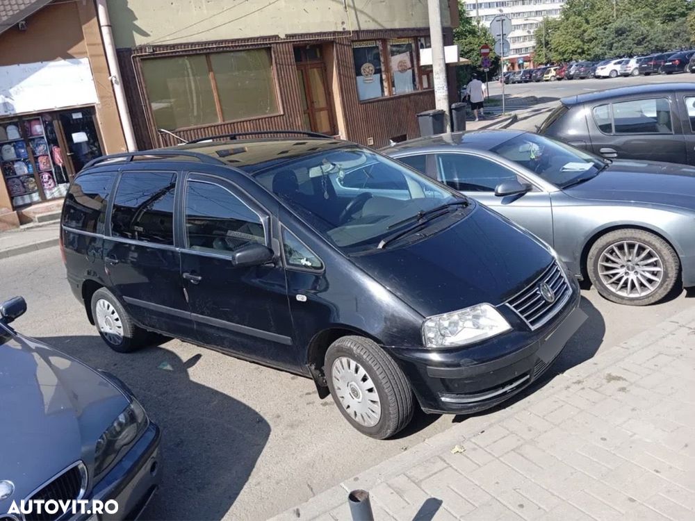 Volkswagen Sharan 1.9TDI 4Motion Comfortline - 1