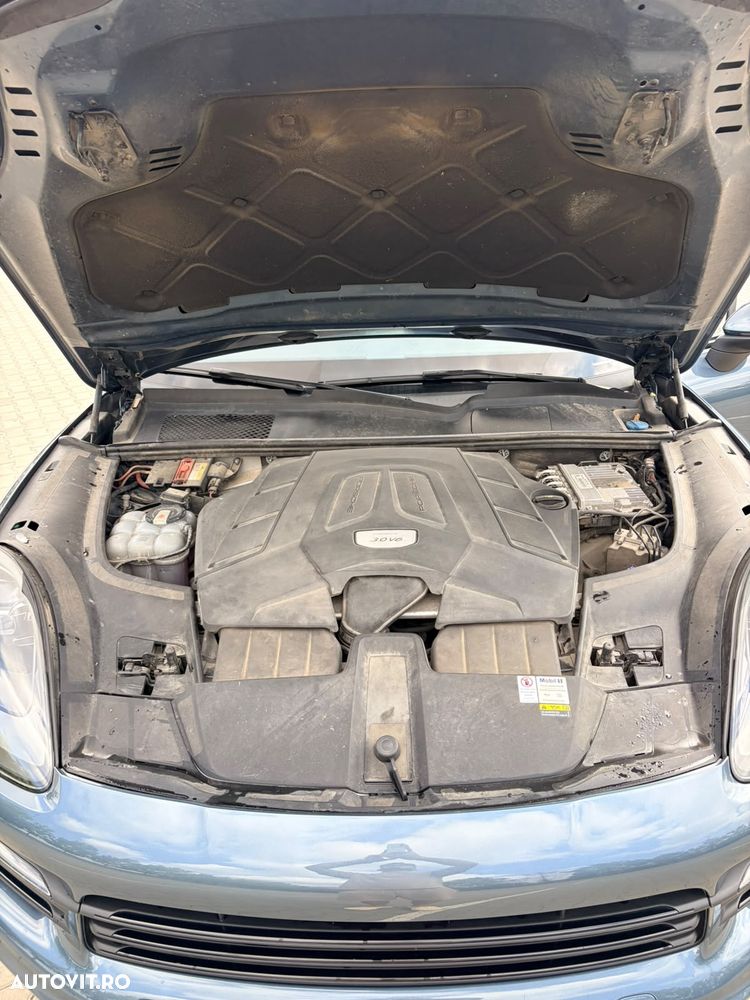 Porsche Cayenne Standard - 14