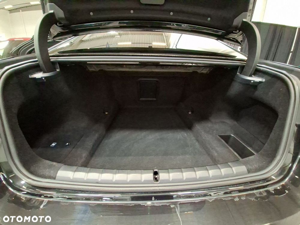 BMW Seria 7 - 18