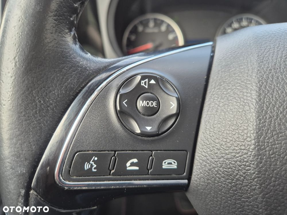 Mitsubishi Outlander - 22