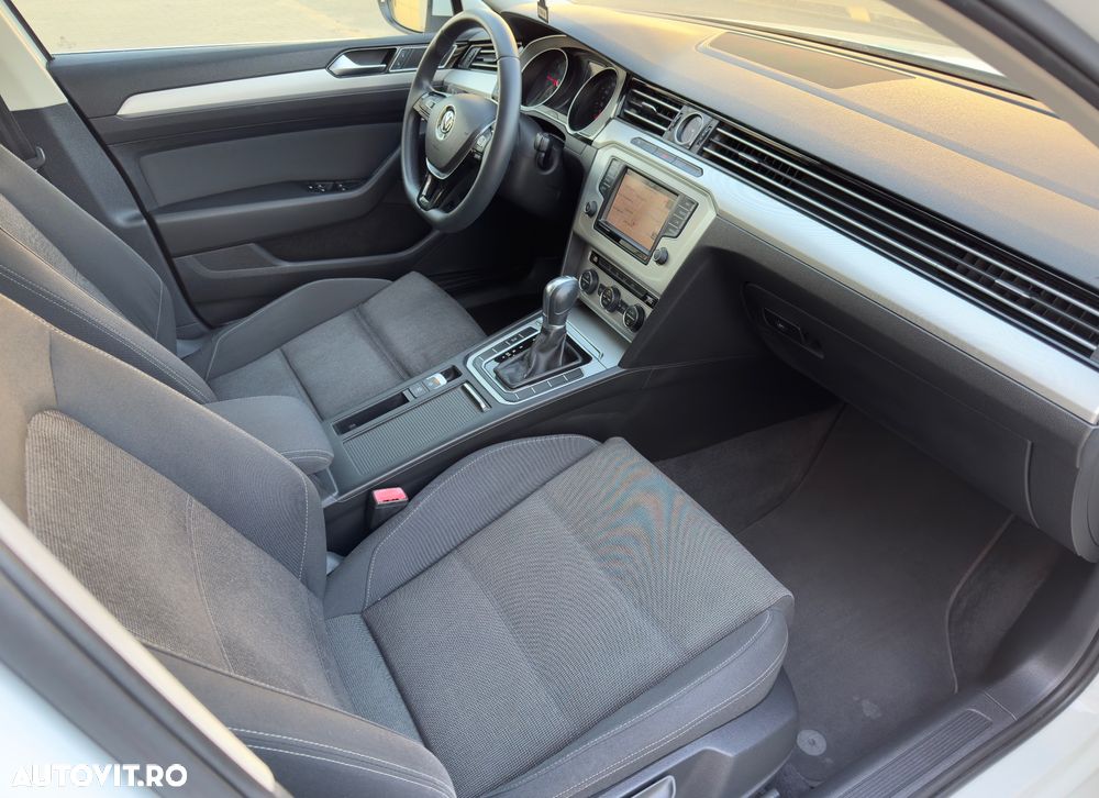 Volkswagen Passat 1.6 TDI (BlueMotion Technology) DSG Comfortline - 6