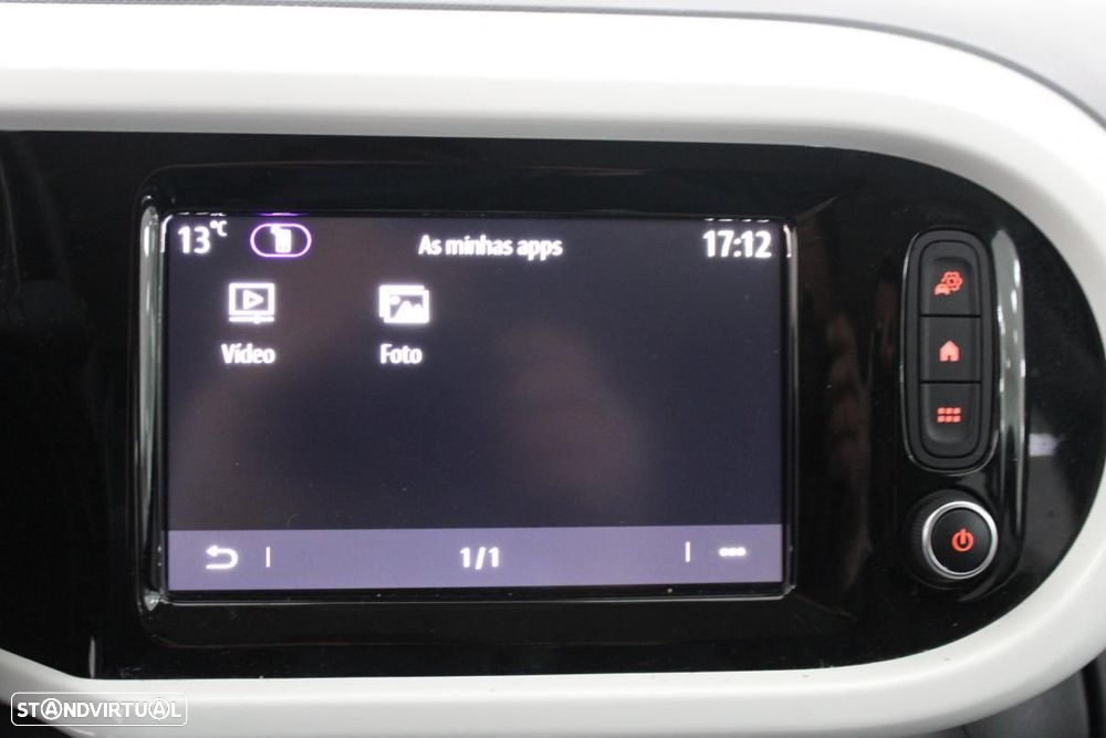 Renault Twingo Z.E. 22 Intens - 27