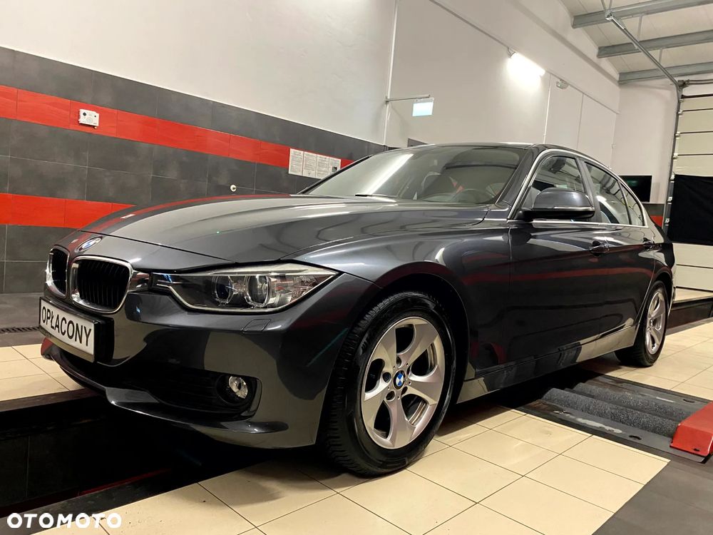 BMW Seria 3 320d Efficient Dynamic Edition Blue Performance Sport Line - 3