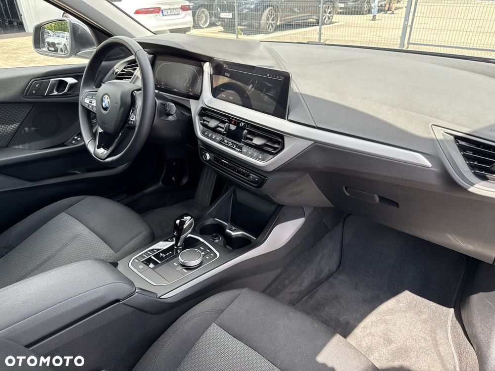BMW Seria 1 118i Advantage - 26