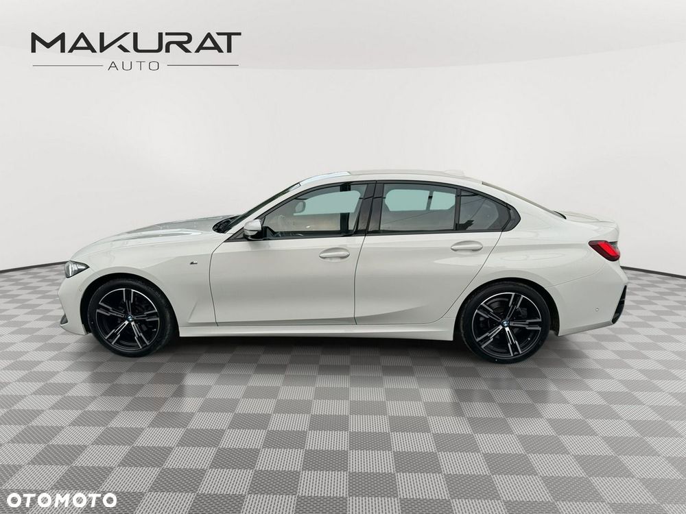 BMW Seria 3 318i M Sport - 10