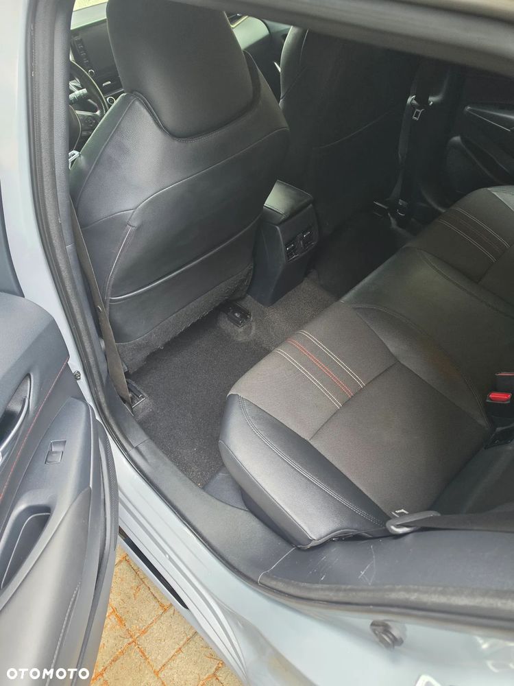 Toyota Corolla 2.0 Hybrid GR Sport - 10