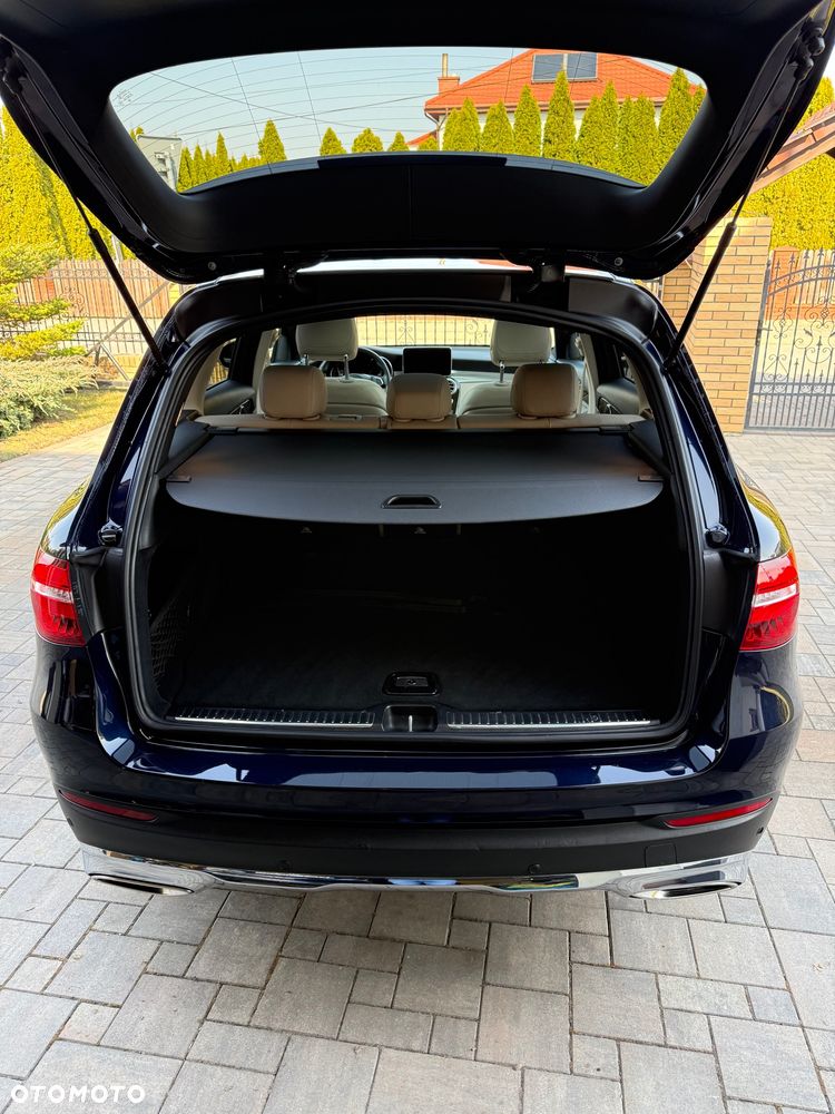 Mercedes-Benz GLC 300 4Matic 9G-TRONIC Exclusive - 31