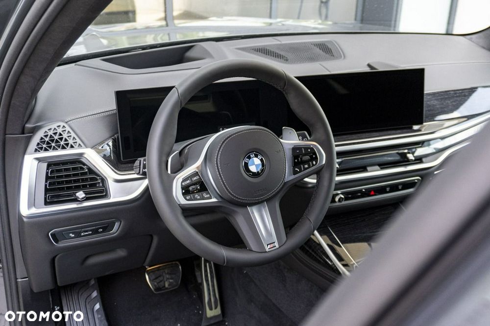 BMW X7 - 12