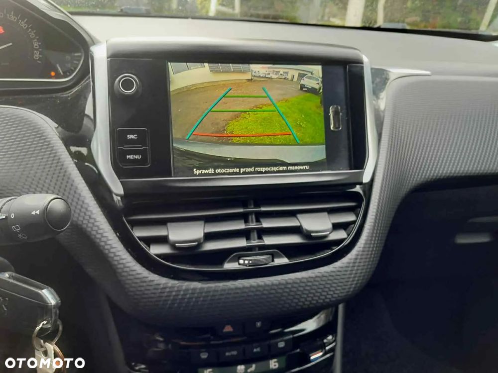 Peugeot 208 Diesel 5-Türer Style - 12