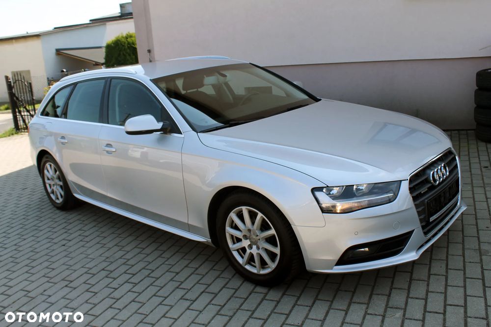 Audi A4 Avant 2.0 TDI DPF quattro Attraction - 3