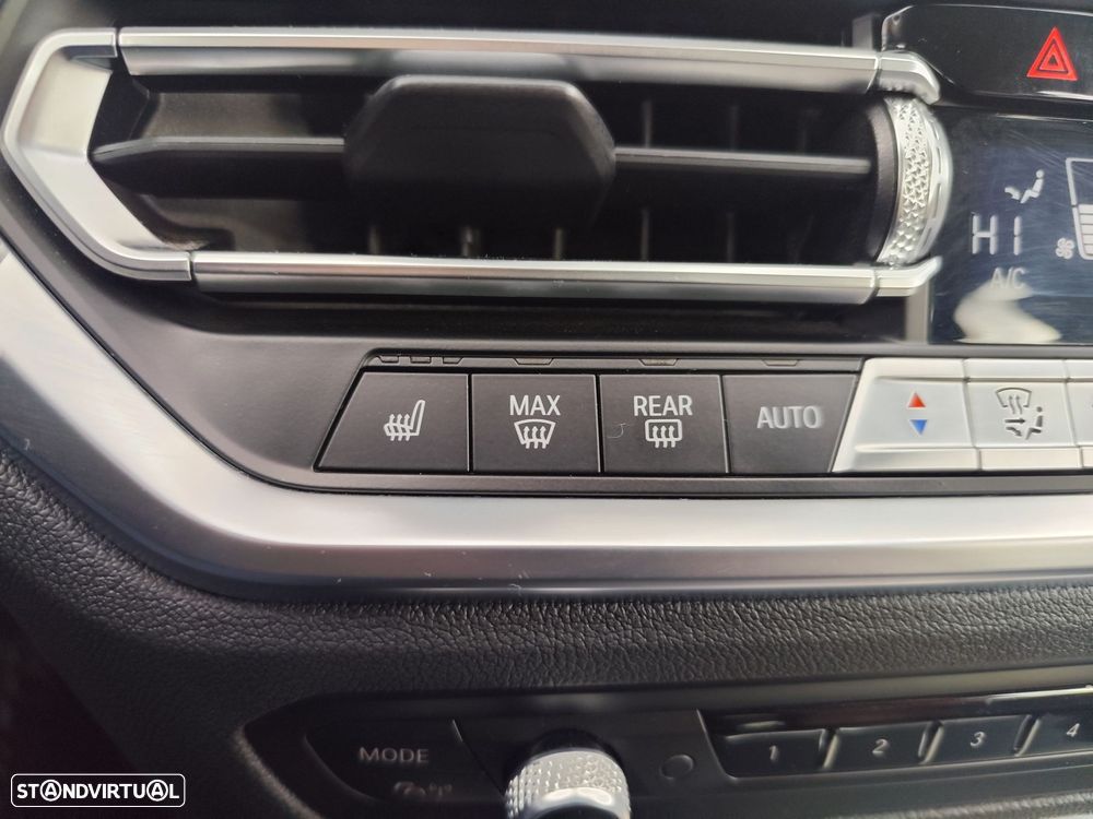 BMW 330 e Line Sport Auto - 37