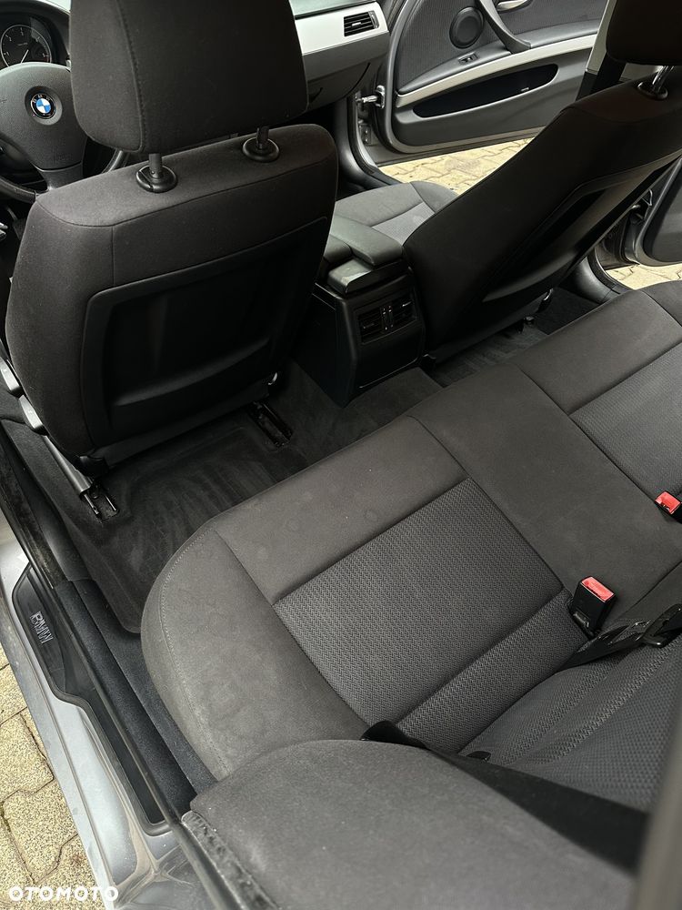 BMW Seria 3 318d DPF - 26
