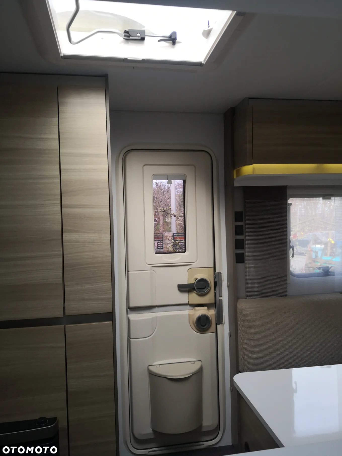 Adria Altea 462 pu - 14
