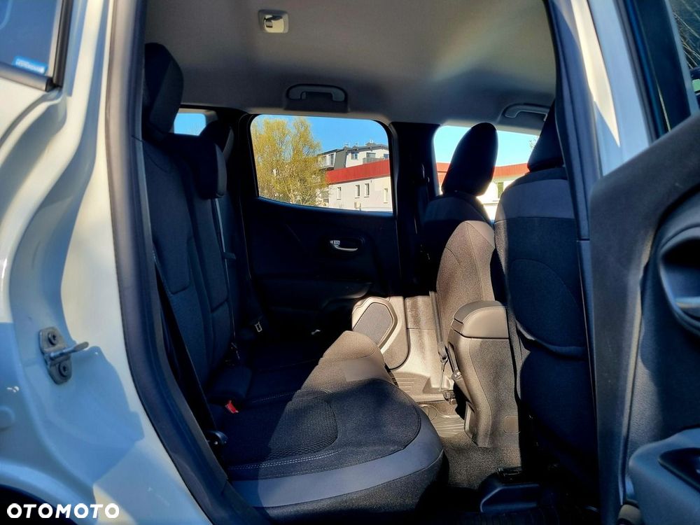 Jeep Renegade 1.3 T-GDI Automatik Limited - 23