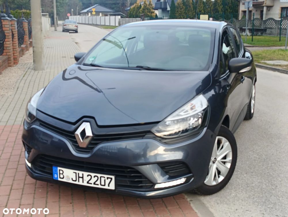 Renault Clio 1.2 16V 75 LIMITED - 2