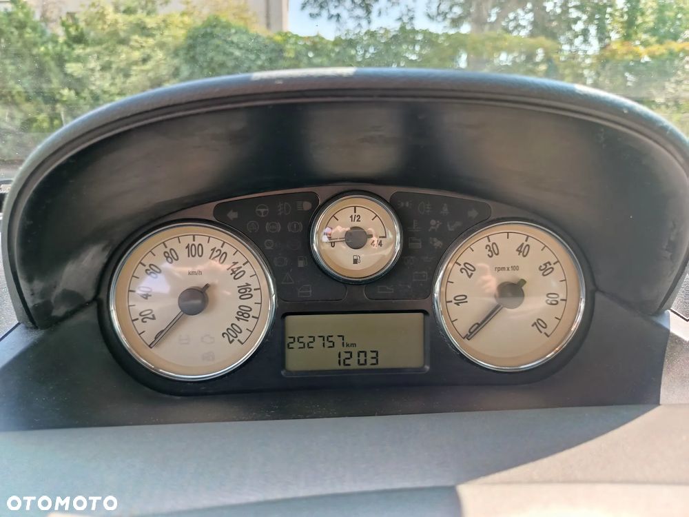 Lancia Ypsilon Y 1.3 16v Multijet - 11