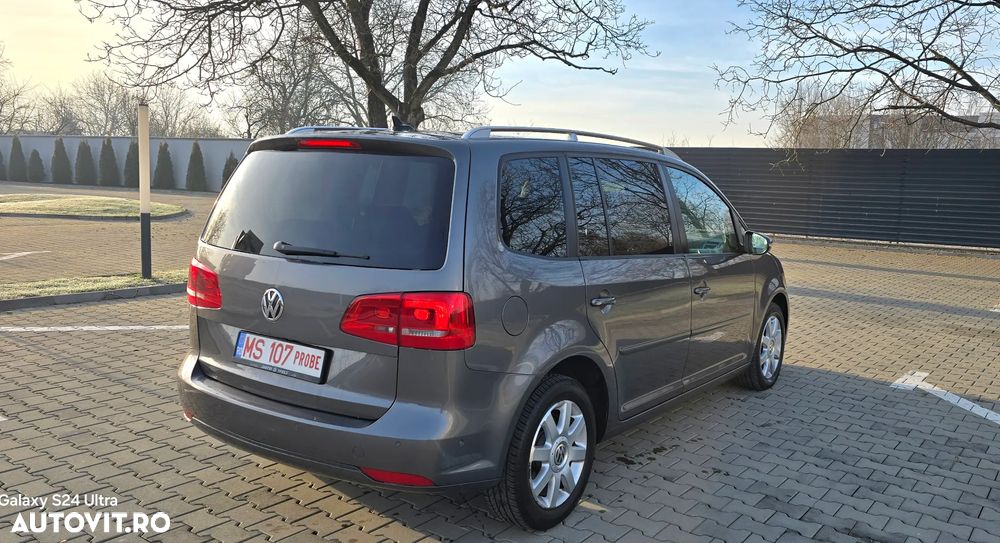 Volkswagen Touran 1.6 TDI DPF DSG Cup - 4