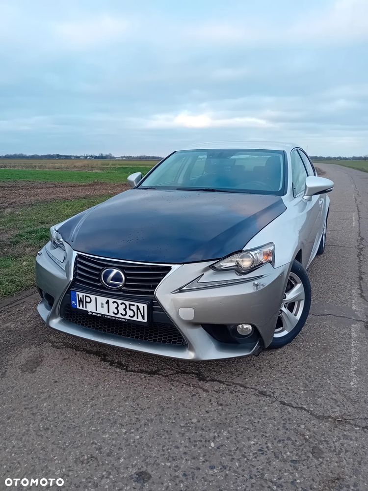 Lexus IS - 1