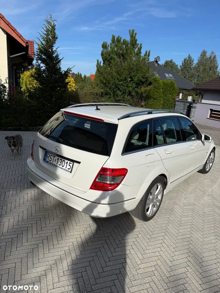 Mercedes-Benz C-Class 2008 photo 4