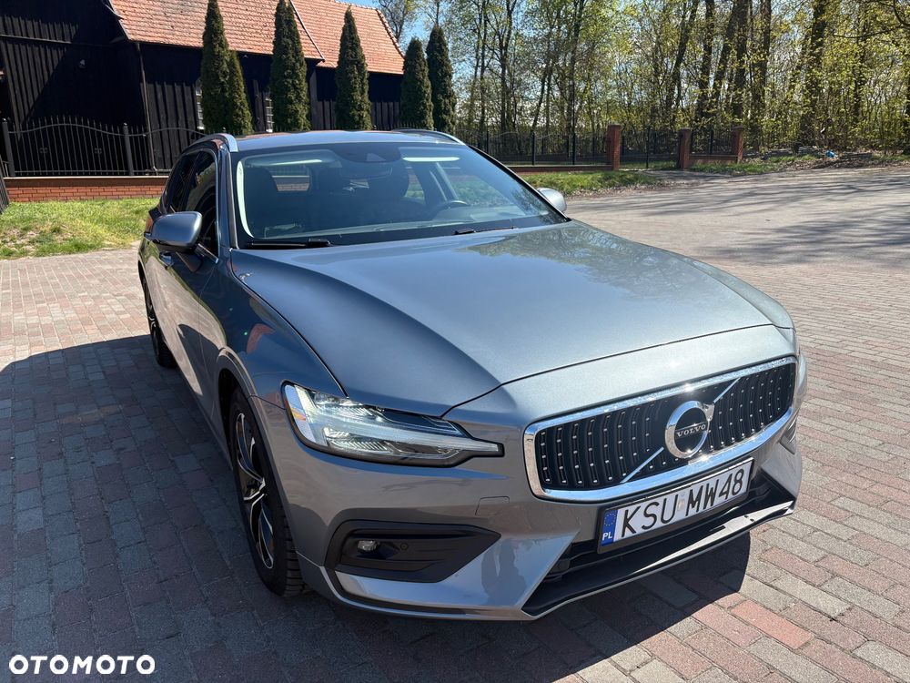 Volvo V60 B3 B Essential - 1