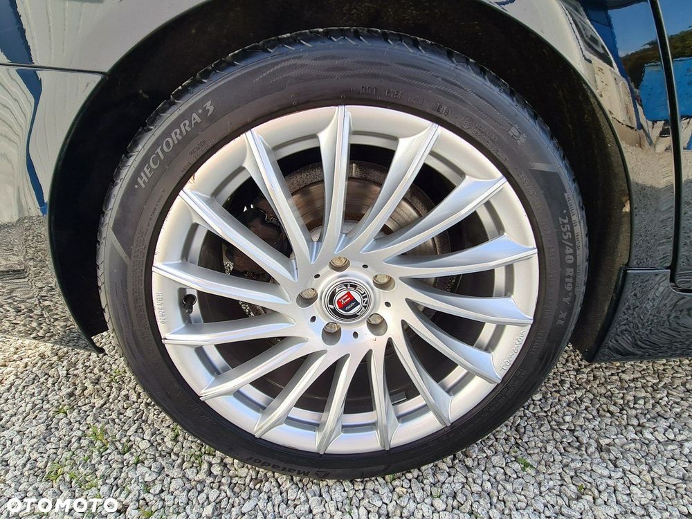 BMW Seria 5 - 32