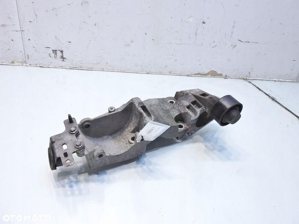 ŁAPA PODSTAWA ALTERNATORA RENAULT LAGUNA III 2.0 DCI 8200527320 - 6