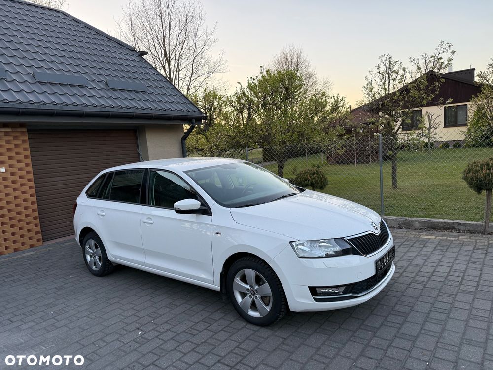Skoda RAPID 1.0 TSI Cool Edition R&G - 1