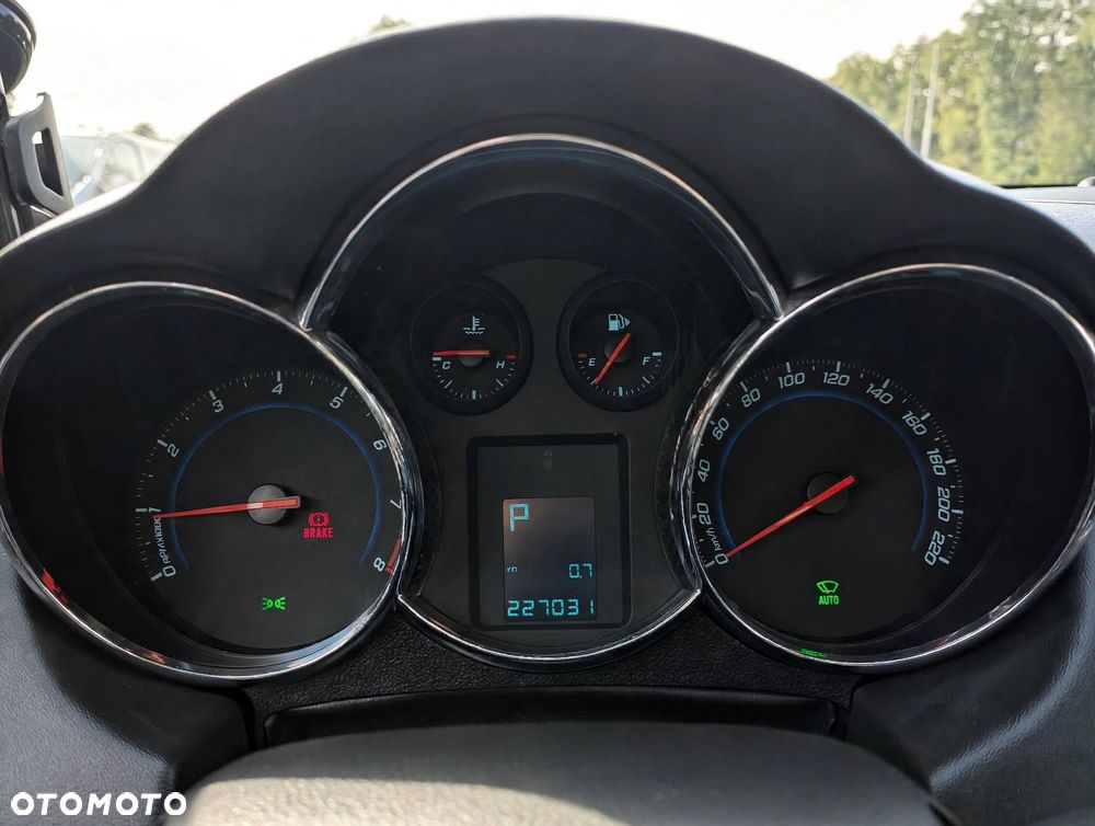 Chevrolet Cruze 1.8 LTZ - 10