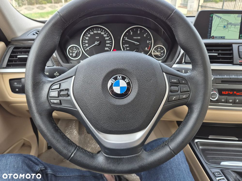 BMW Seria 3 318d Luxury Line - 13