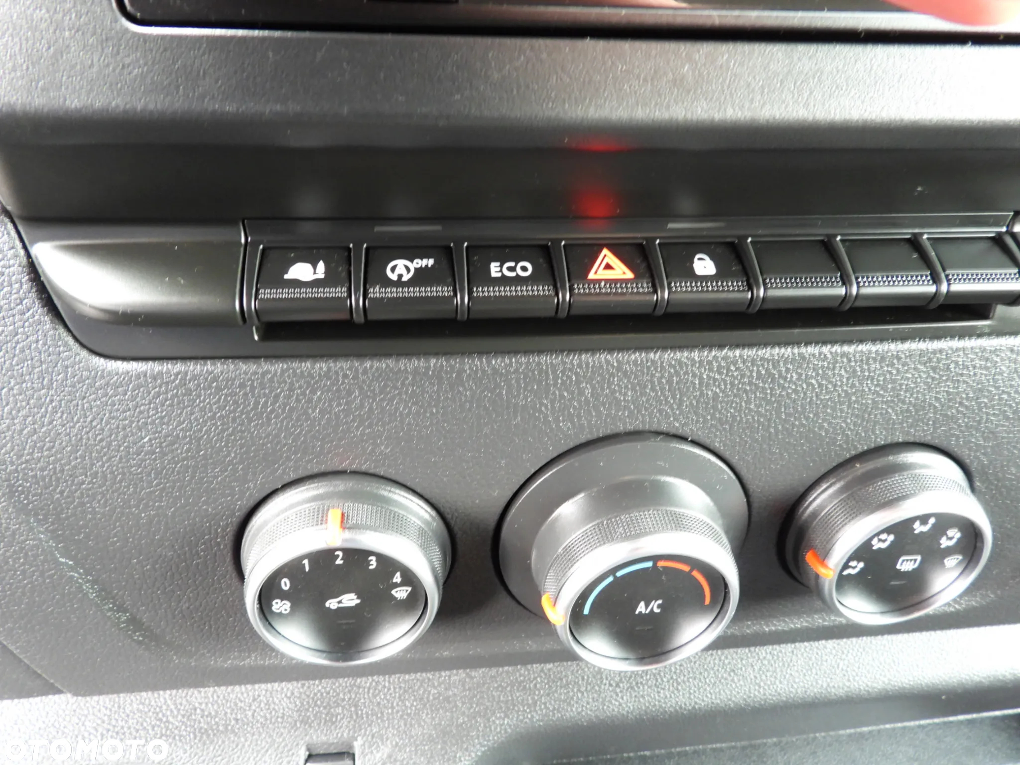 Renault MASTER  PLANDEKA 10 PALET TEMPOMAT LEDY PNEUMATYKA KLIMATYZACJA 165KM [ 755185 ] - 30