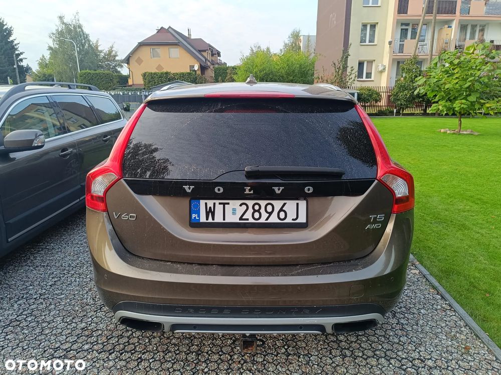 Volvo V60 Cross Country T5 AWD Summum - 8