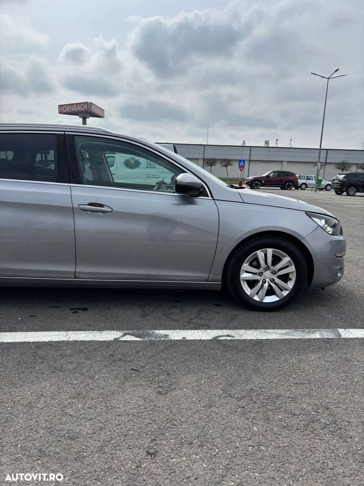 Peugeot 308 - 9