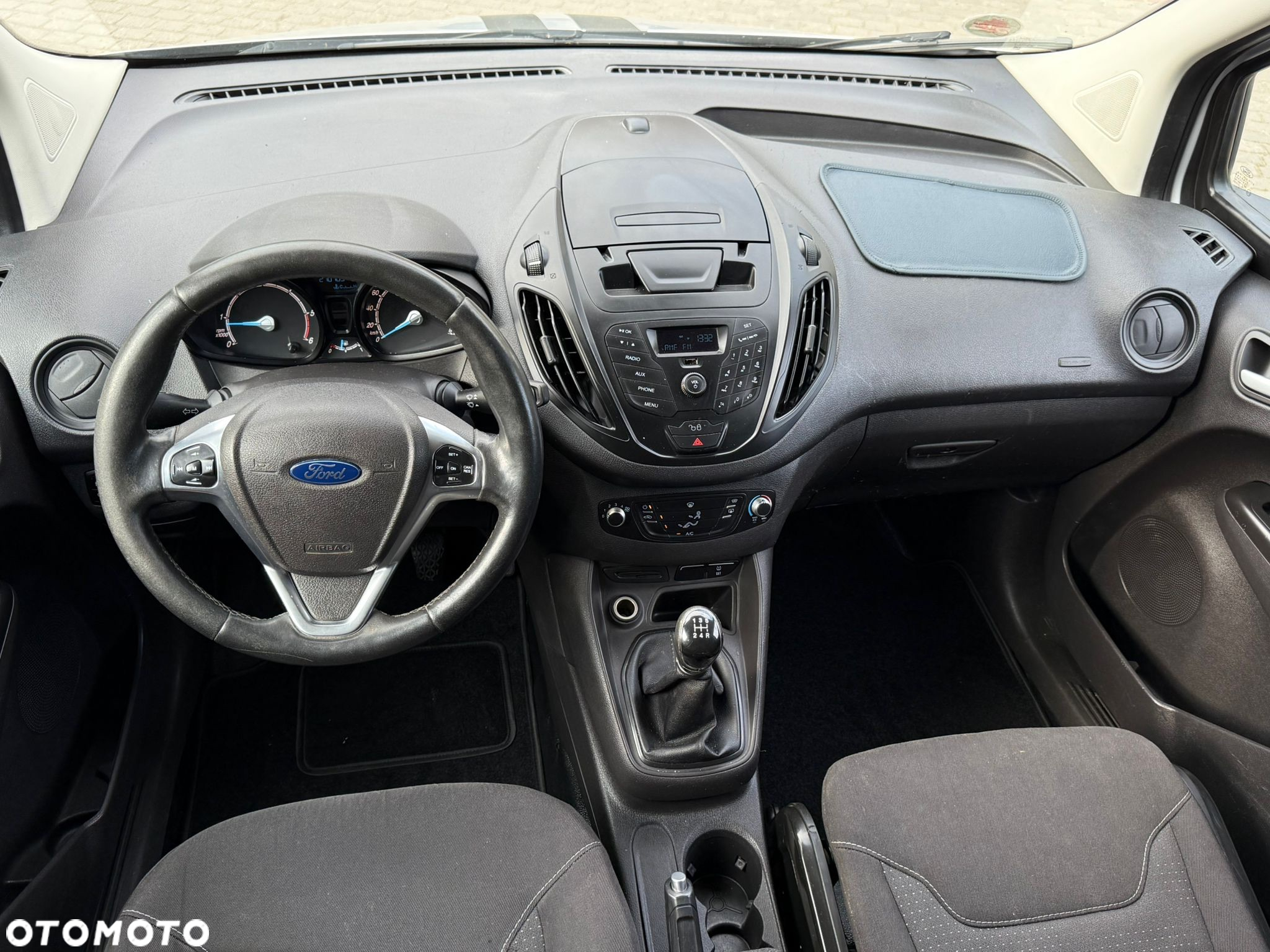 Ford Transit Courier - 6