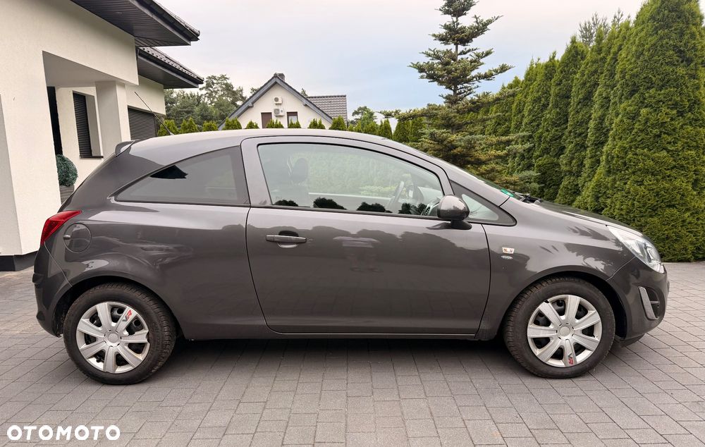 Opel Corsa 1.4 16V Selection - 8
