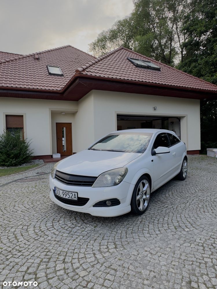 Opel Astra 1.6 T Sport - 2
