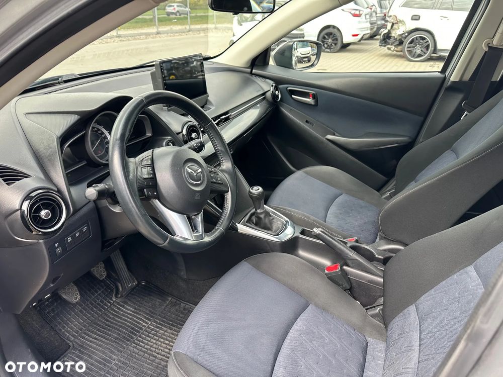 Mazda 2 - 9