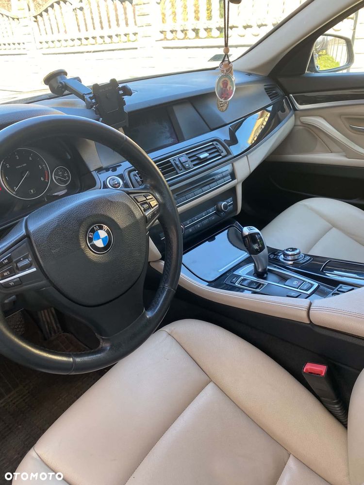 BMW Seria 5 520d - 7