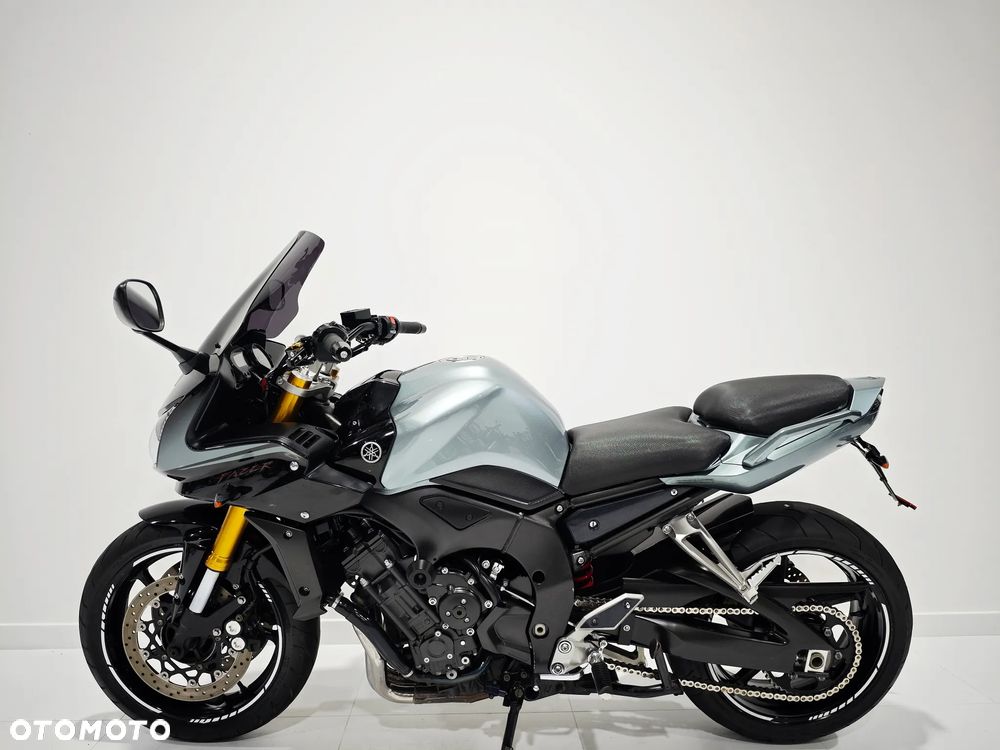 Yamaha FZ - 4