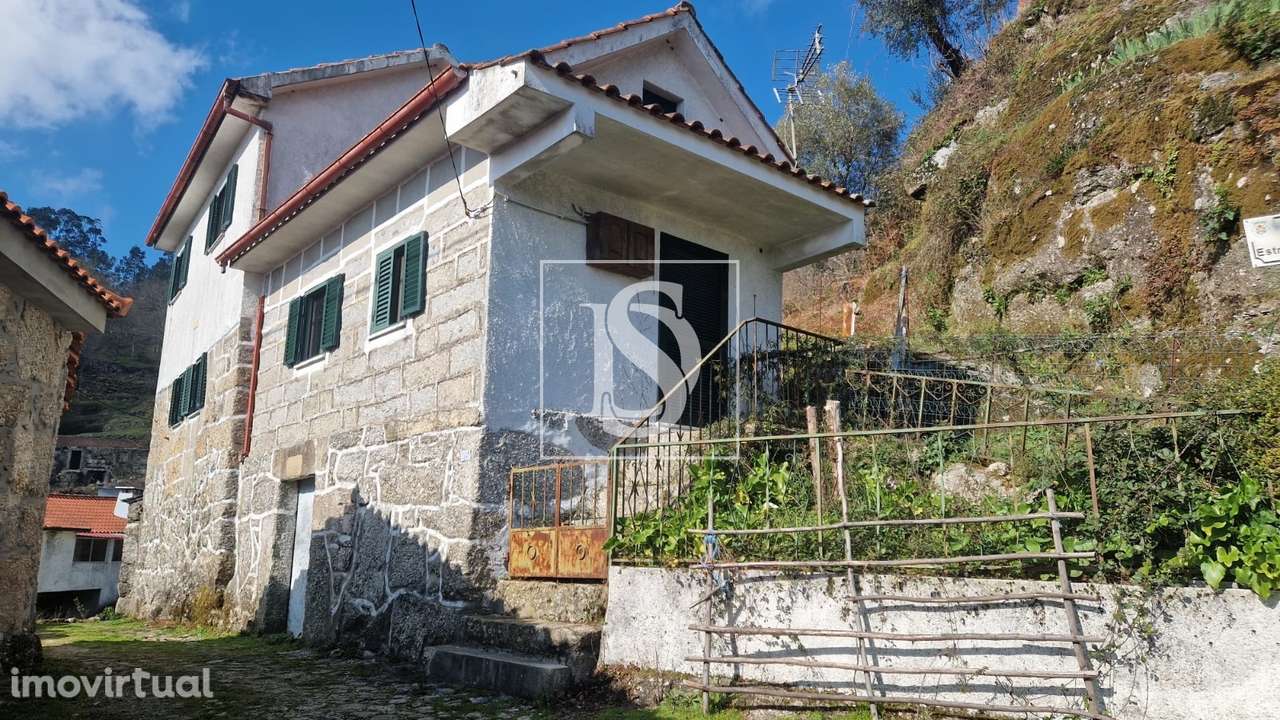 Moradia T2 habitável+ Moradia T2 para restauro+ Terreno com 700m2 - Grande imagem: 4/40