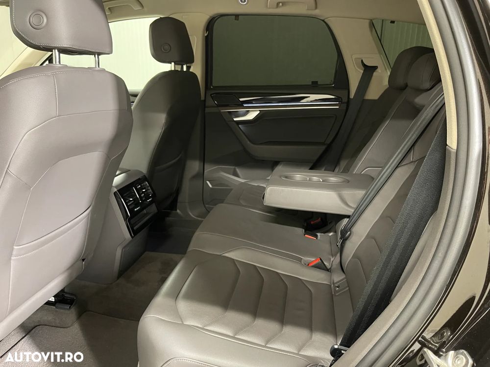 Volkswagen Touareg V6 TDI Elegance - 13