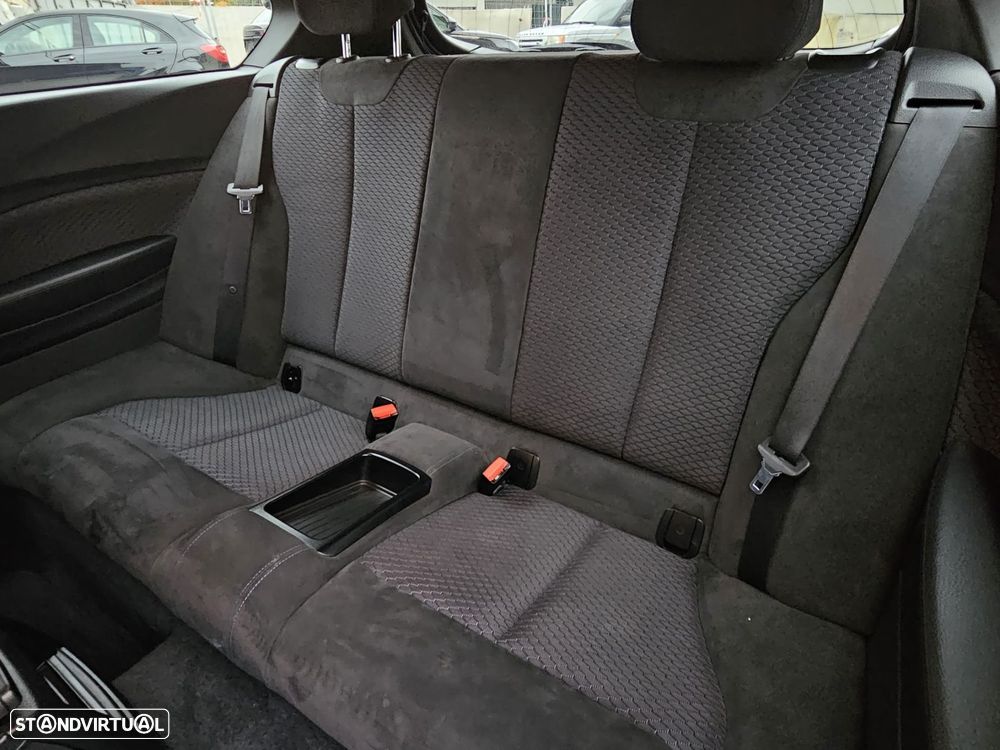 BMW 116 d Pack M - 8