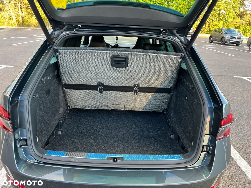 Skoda Superb III Kombi 19 - 30