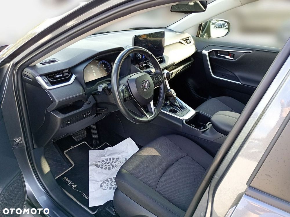Toyota RAV4 - 18