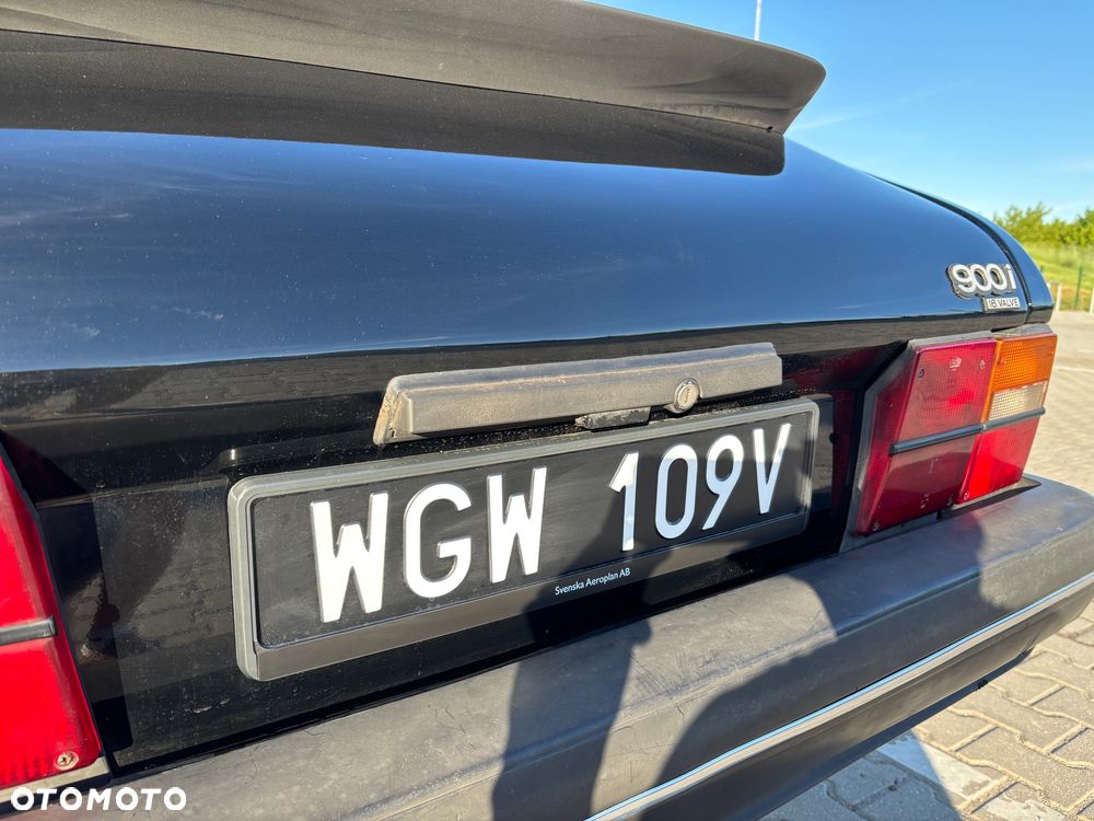 Saab 900 - 24
