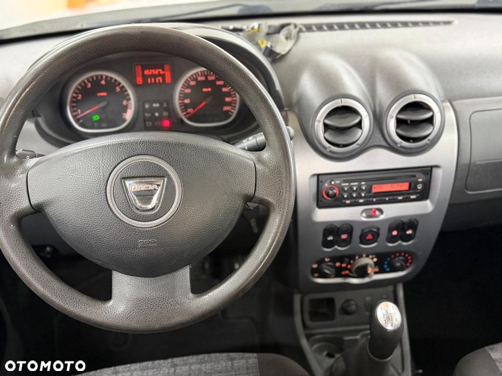 Dacia Duster 1.6 - 13