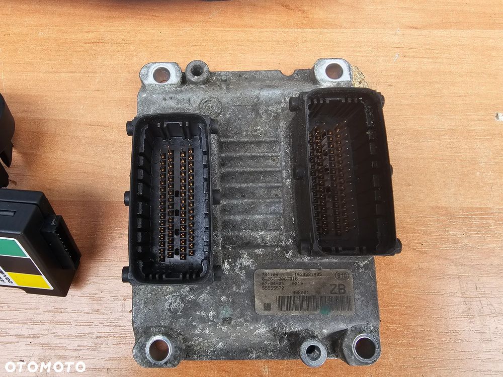 STEROWNIK ZESTAW STARTOWY Z PINEM OPEL MERIVA A OPC 1.6 TURBO Z16LET 0261208816 55555570 - 5