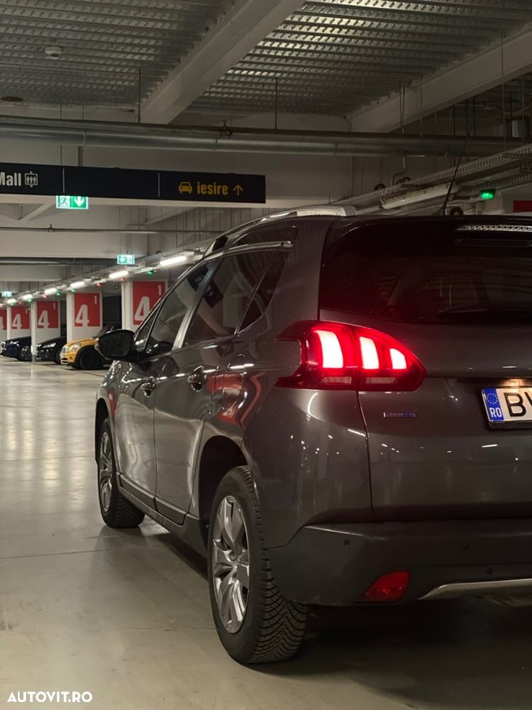 Peugeot 2008 PureTech 82 Style - 2