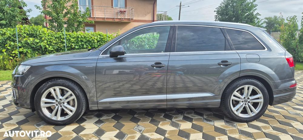 Audi Q7 - 7